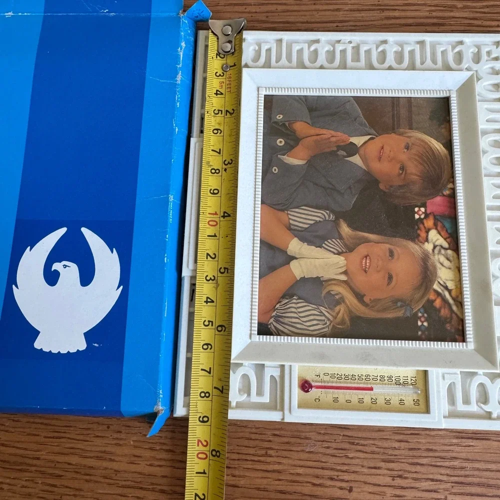 Vintage‎ 2000 Mitchell Hughes Calendar Thermometer Picture Frame Marion IL
